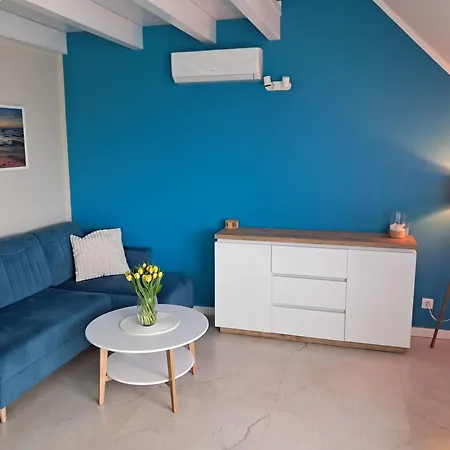 Apartment Bluedream